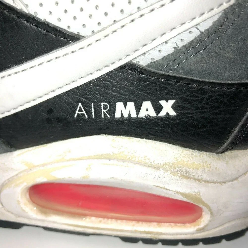 Nike Sz 9.5 Black White Air Max Command Sneakers